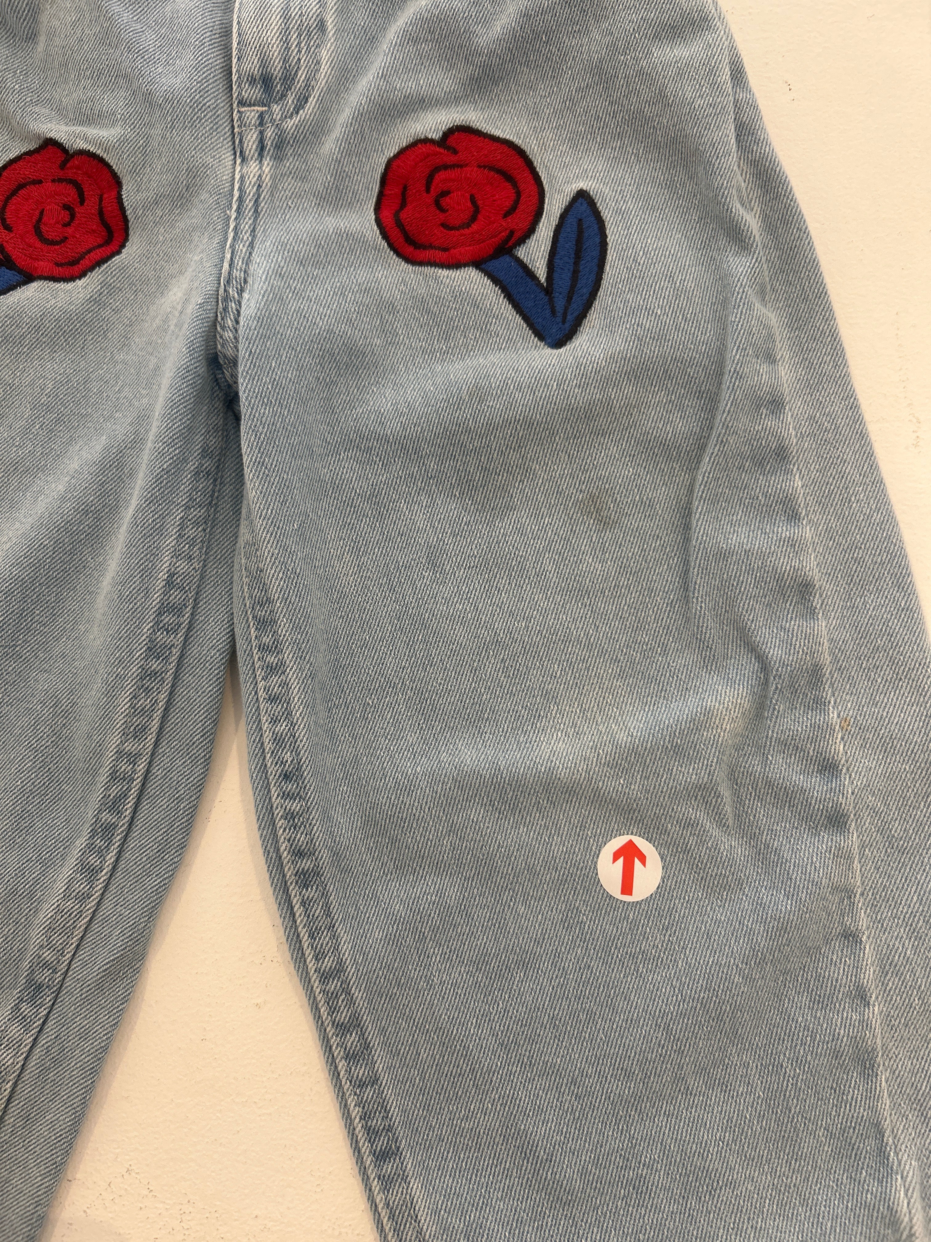 Wynken Light denim rose patch jeans