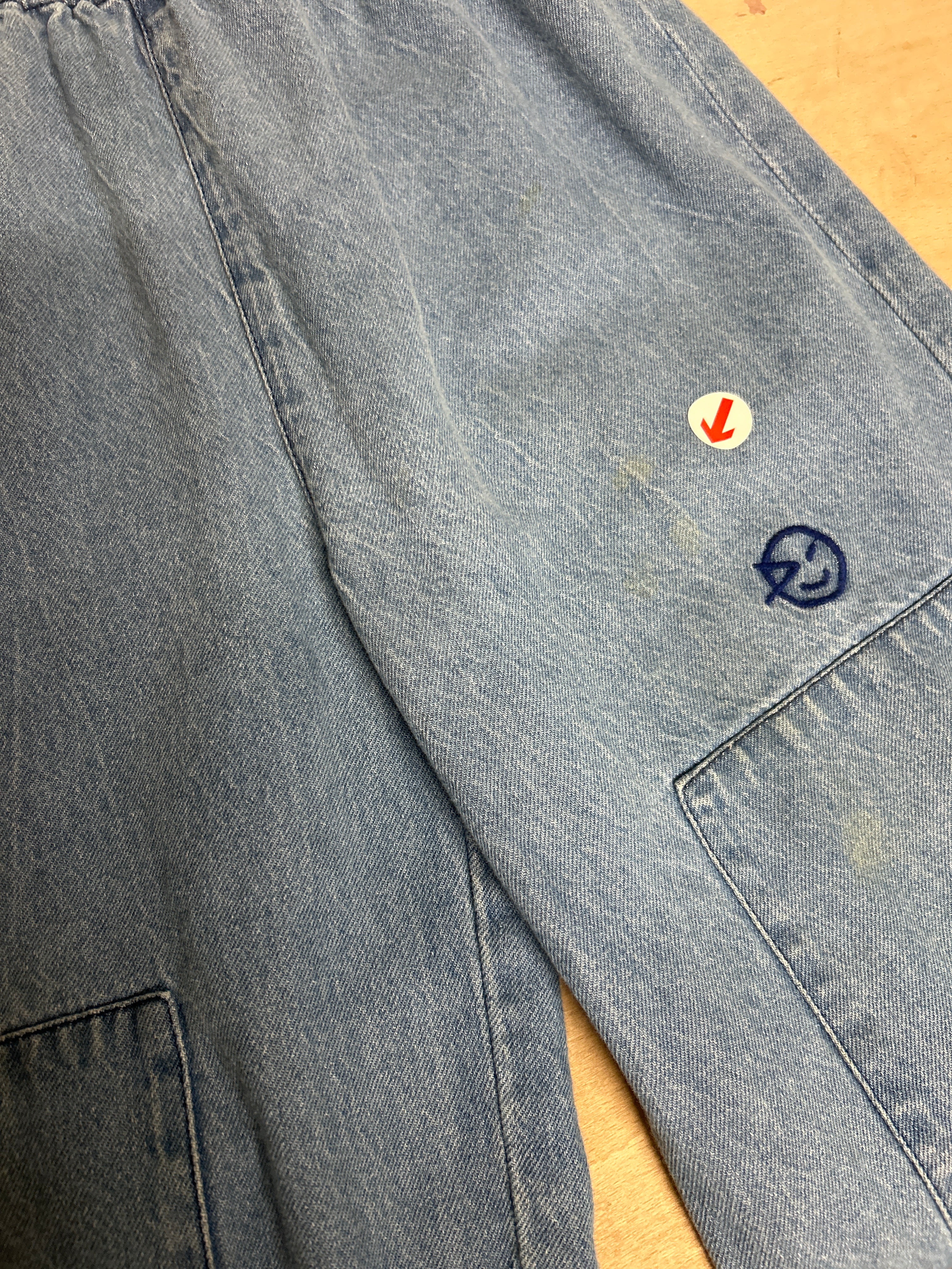 Wynken Denim patch mid bleach wash pants