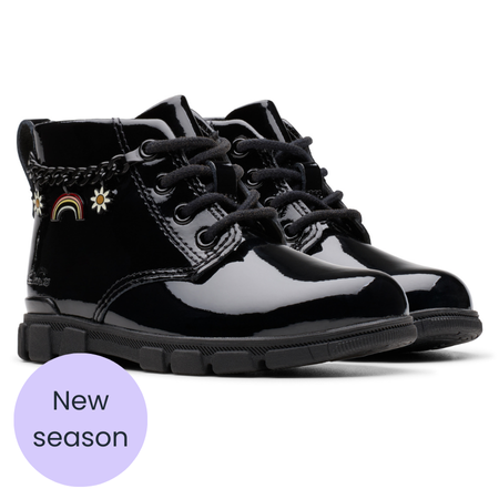 UK6 NEW Clarks Black Patent Evyn Boots