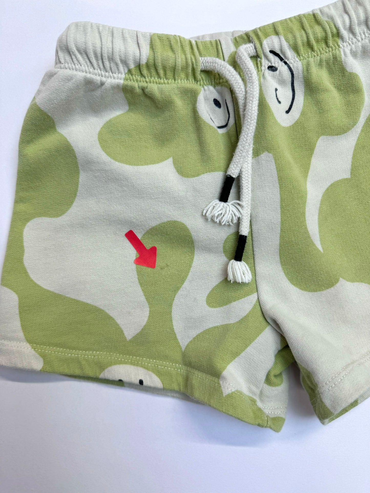 Claude and Co  Green smiley splodge sweat shorts