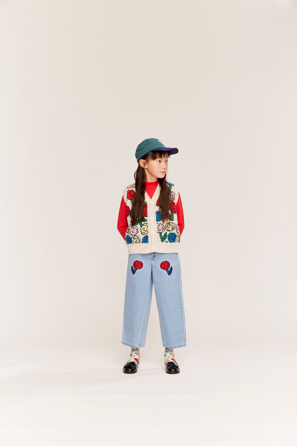Wynken Light denim rose patch jeans